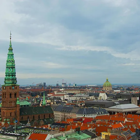 Large & Stylish In Trendy & Vibrant Neighbourhood Kopenhagen
